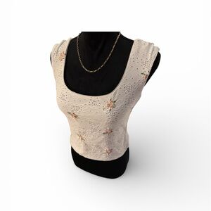 Chic White Floral Women's Tank Top
